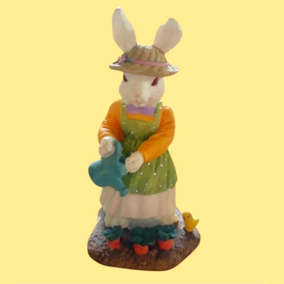 VINTAGE "BUNNY GARDEN GALA" LIMITED EDITION BUNNY FIGURINES RESIN HAND-PAINTED - Picture 4 of 9